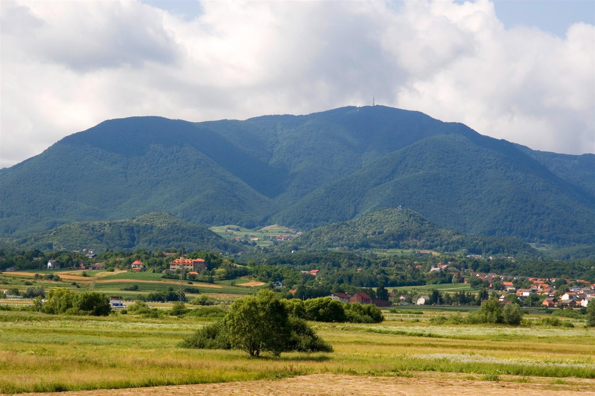 Mount Ivanščica - Hiking trails to the summit